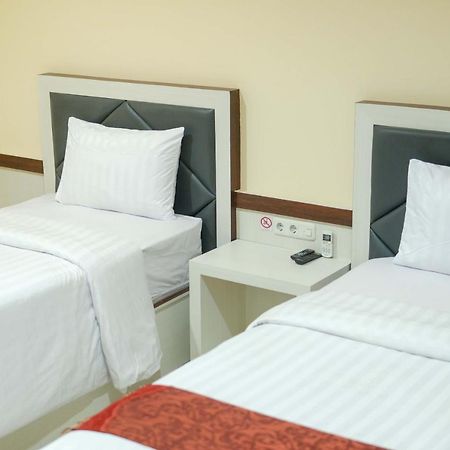 Grand Buana Lestari Hotel Padang  Exteriér fotografie