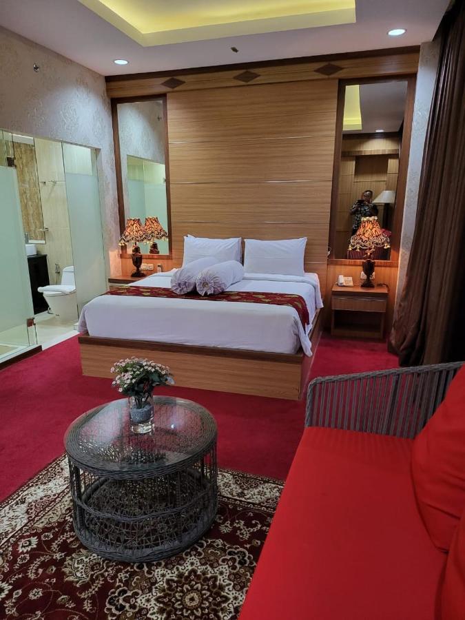 Grand Buana Lestari Hotel Padang  Exteriér fotografie