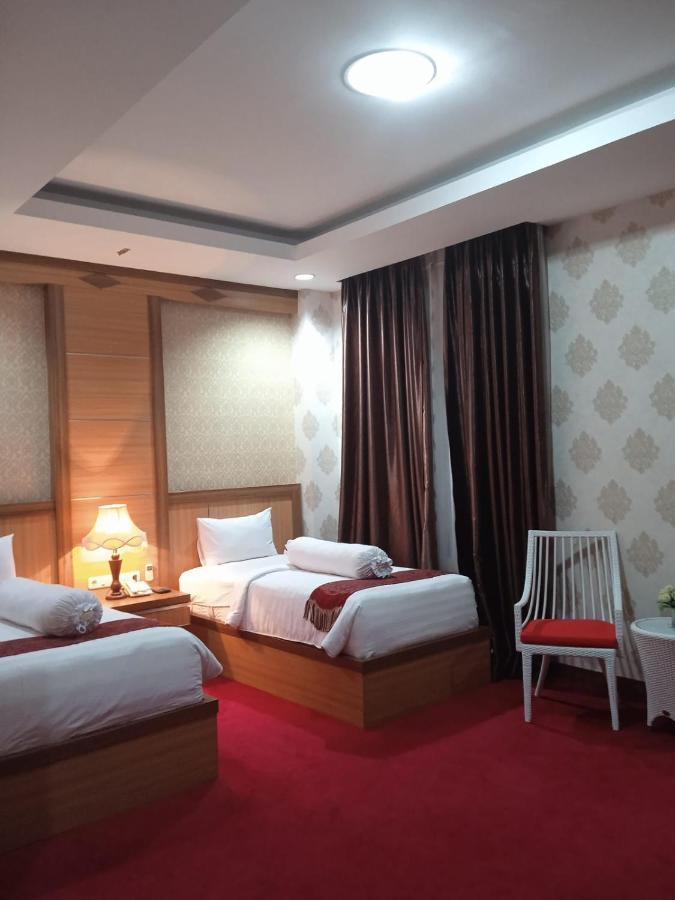 Grand Buana Lestari Hotel Padang  Exteriér fotografie