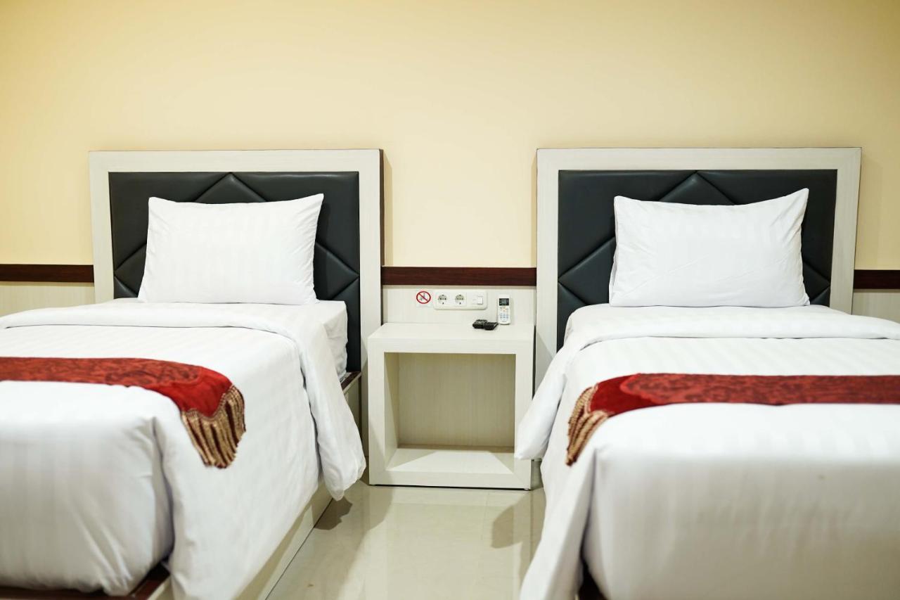 Grand Buana Lestari Hotel Padang  Exteriér fotografie