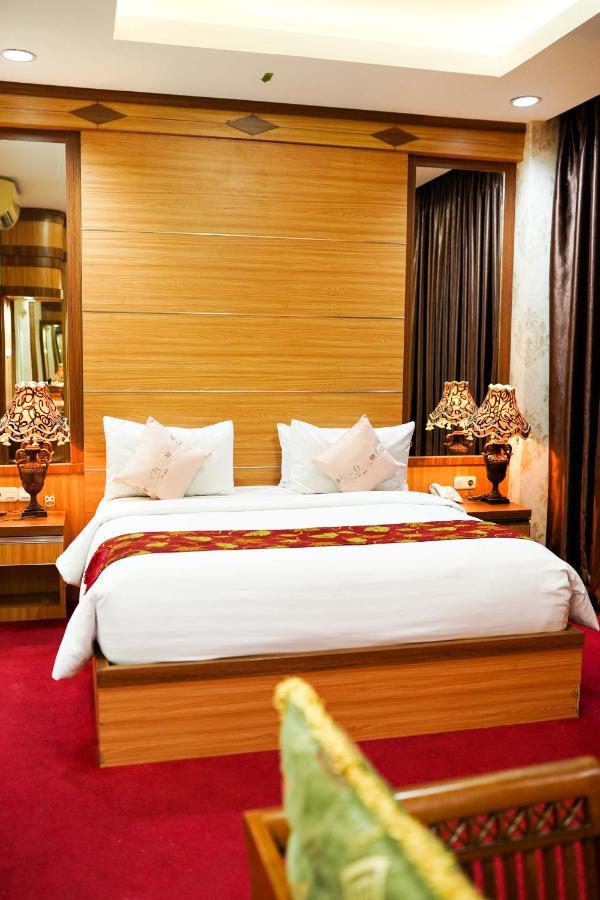 Grand Buana Lestari Hotel Padang  Exteriér fotografie