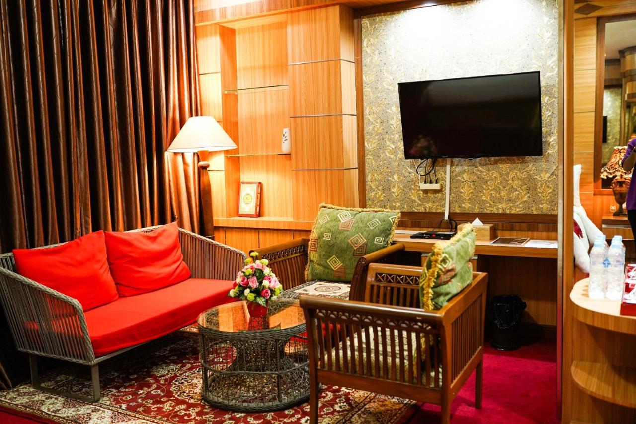 Grand Buana Lestari Hotel Padang  Exteriér fotografie