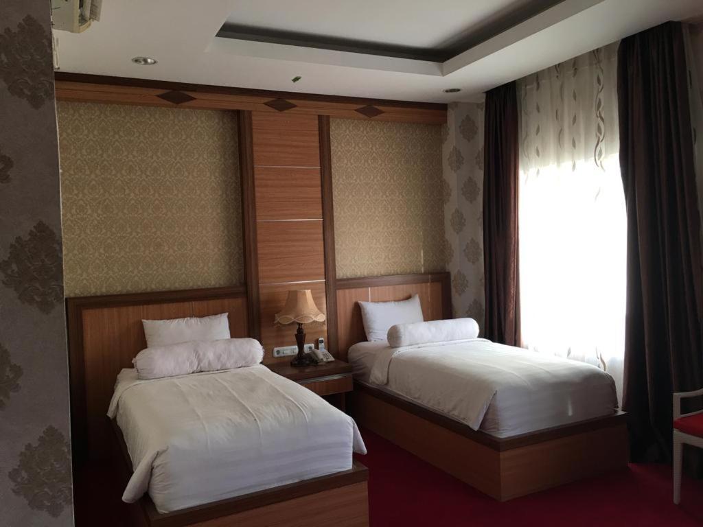 Grand Buana Lestari Hotel Padang  Exteriér fotografie
